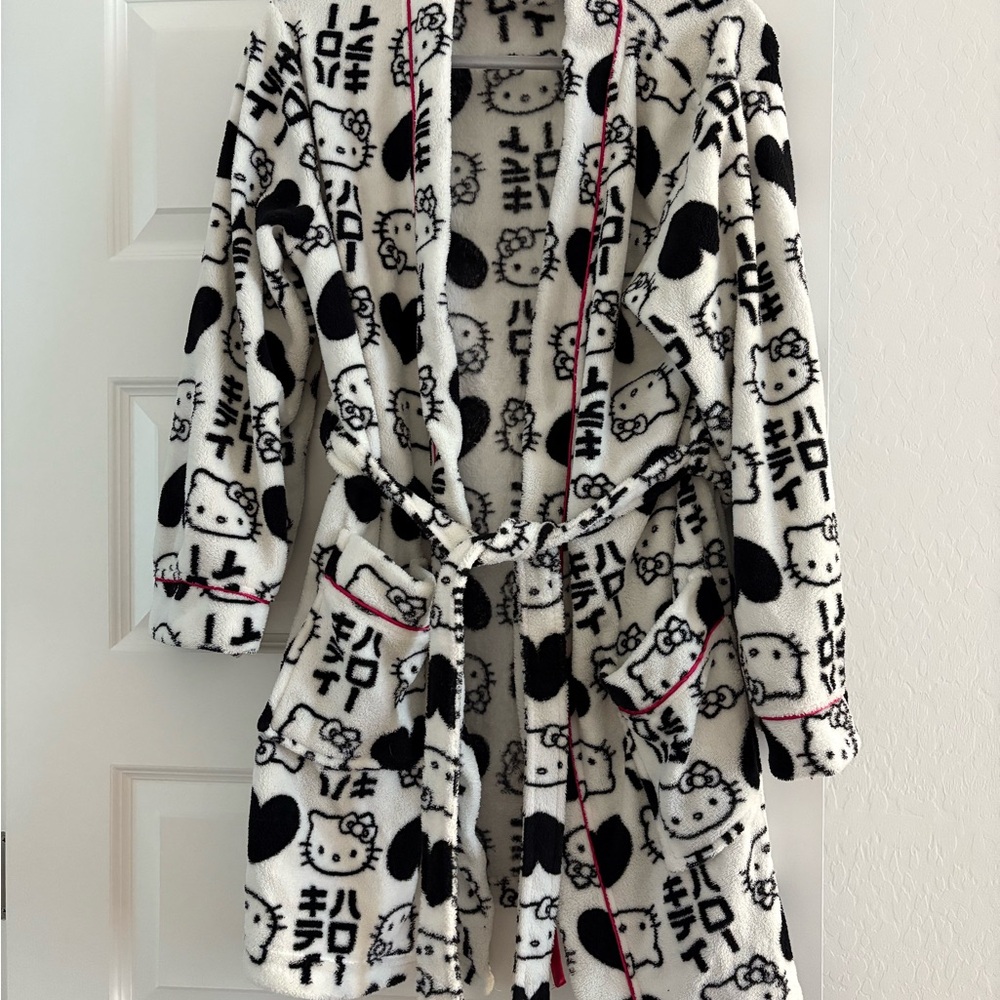 Hello Kitty Fleece Robe